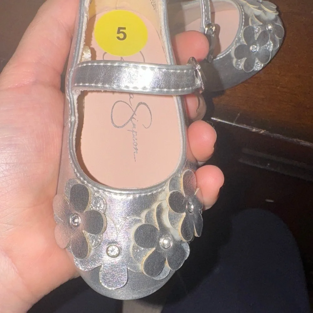 Jessica Simpson Silver Floral Dress Shoes